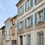 Charming And Large Duplex Flat With Beautiful Terrace In Avignon